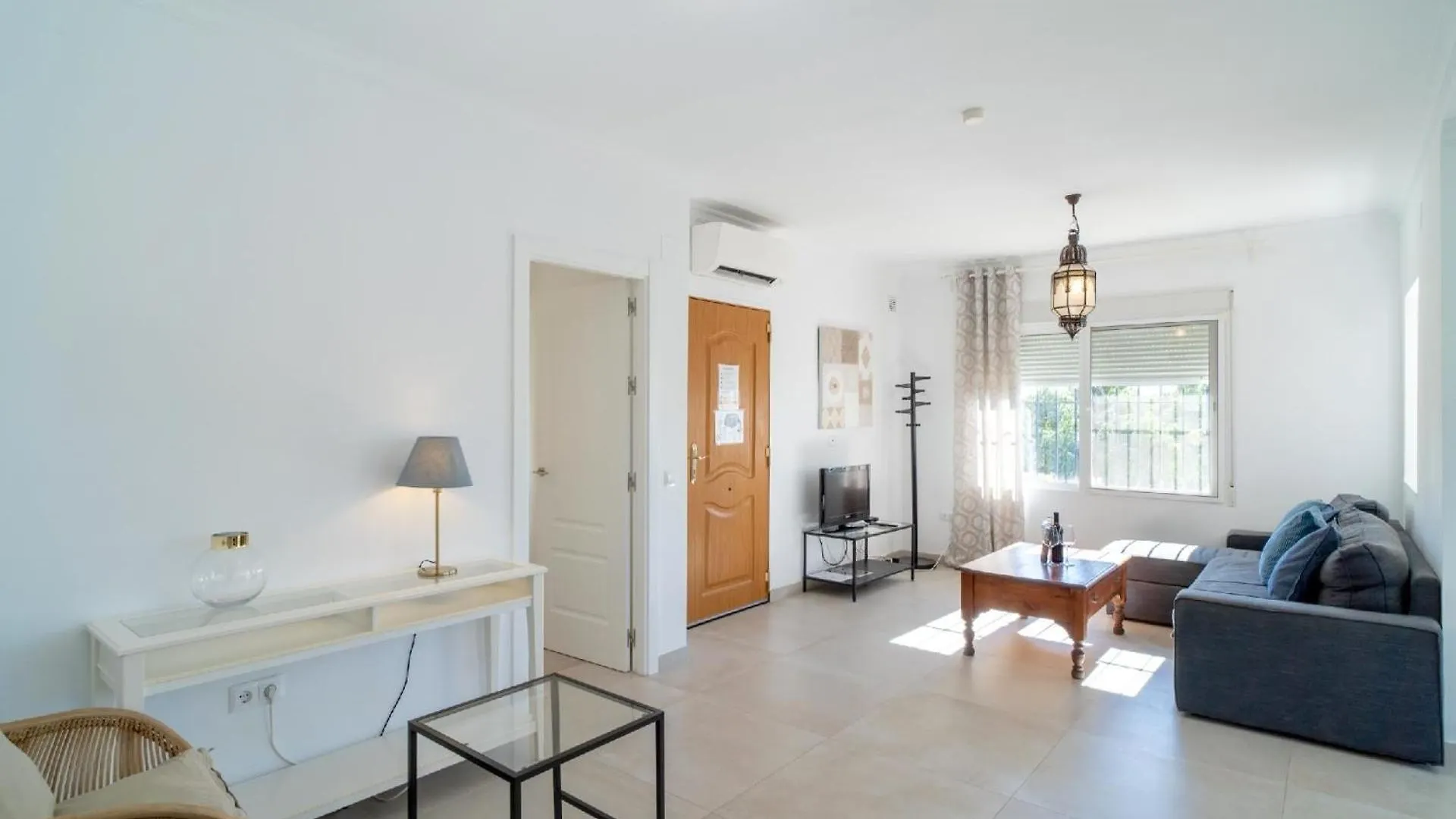 Apartment Ferienwohnung Fuer 5 Personen Ca 100 Qm In Nerja, Andalusien Costa Del Sol