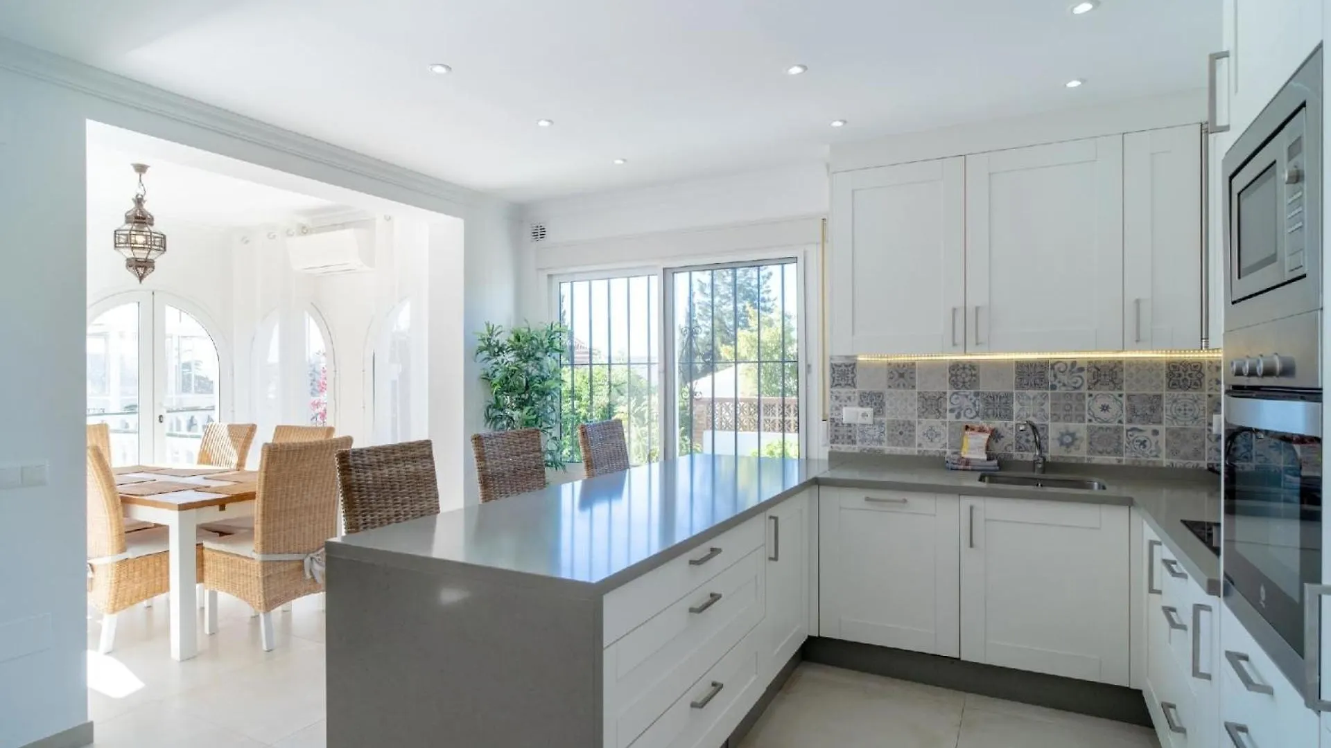 Ferienwohnung Fuer 5 Personen Ca 100 Qm In Nerja, Andalusien Costa Del Sol Spain