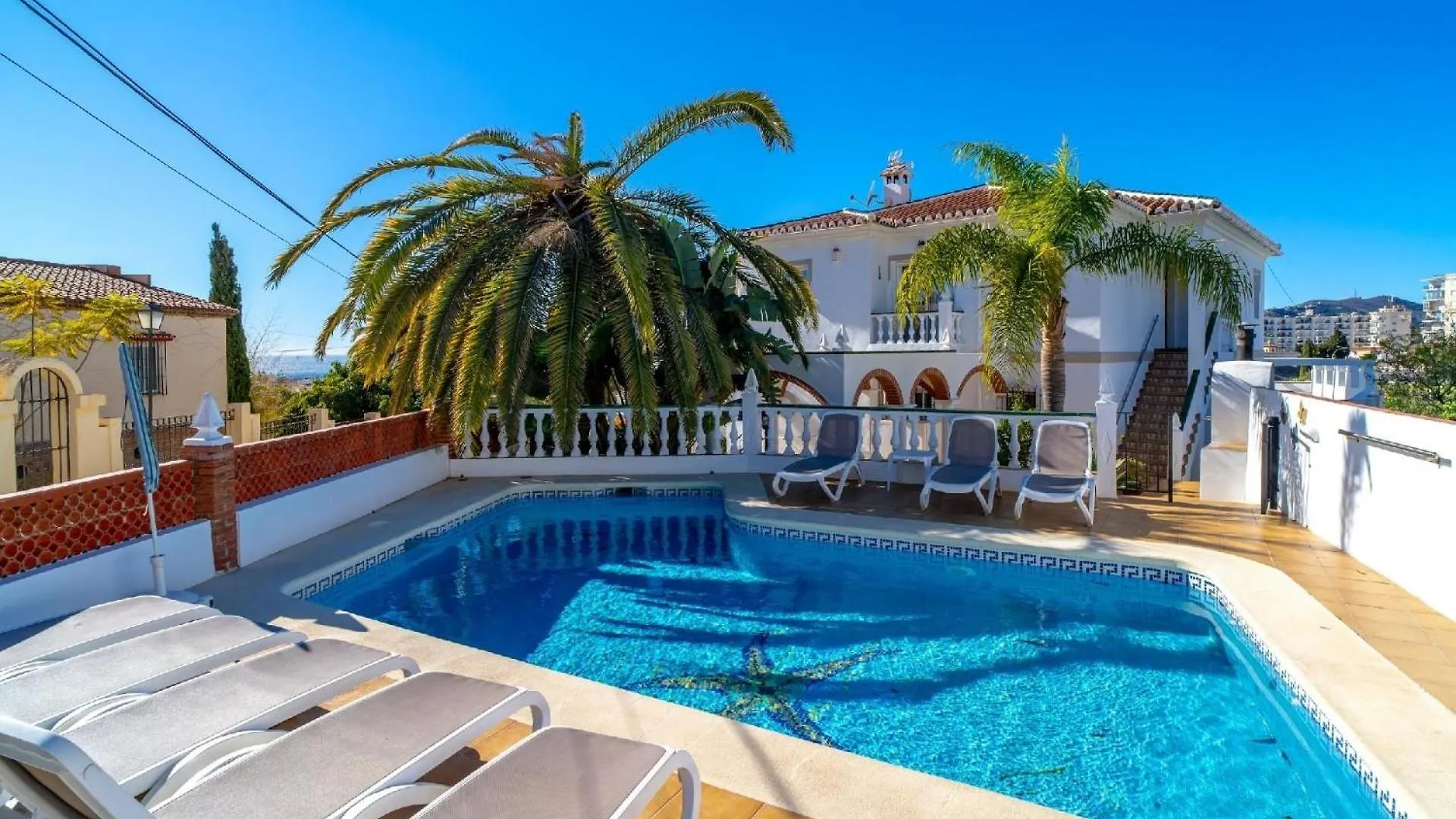 Ferienwohnung Fuer 5 Personen Ca 100 Qm In Nerja, Andalusien Costa Del Sol